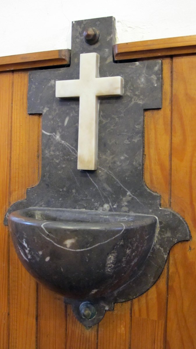 Jesusen Bihotza ermitaren barrua