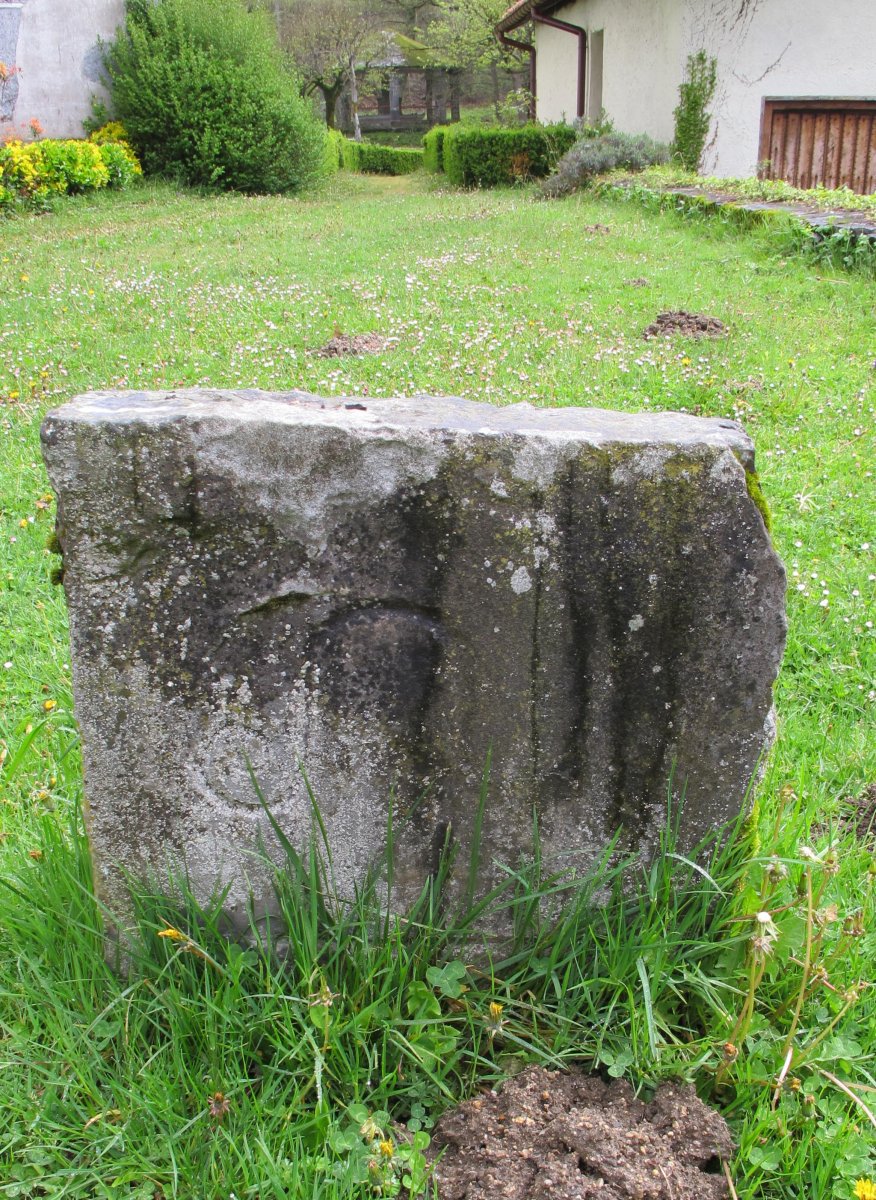 Artikutzako mugarri bat