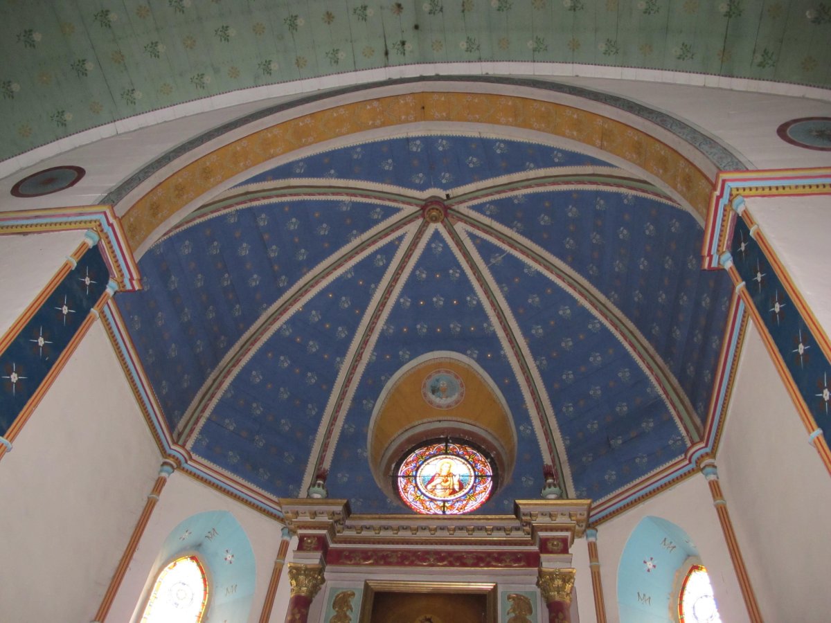 Notre Dame eliza, barrua