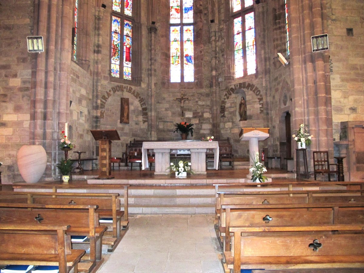 Santa Maria eliza, barrua