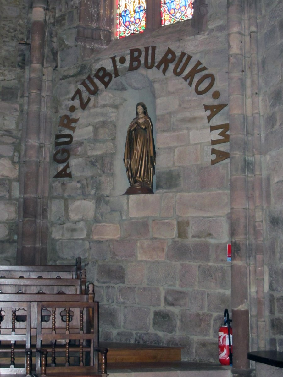 Santa Maria eliza, barrua