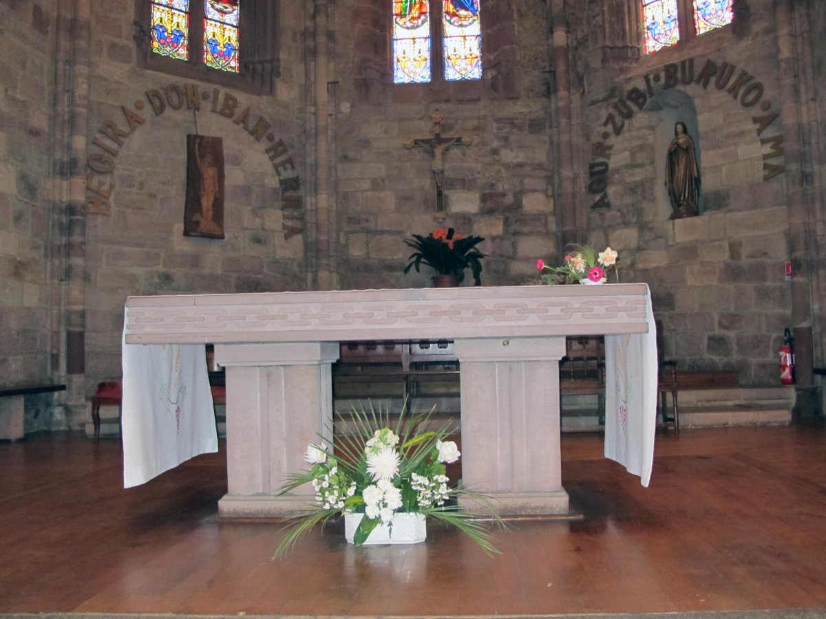 Santa Maria eliza, barrua