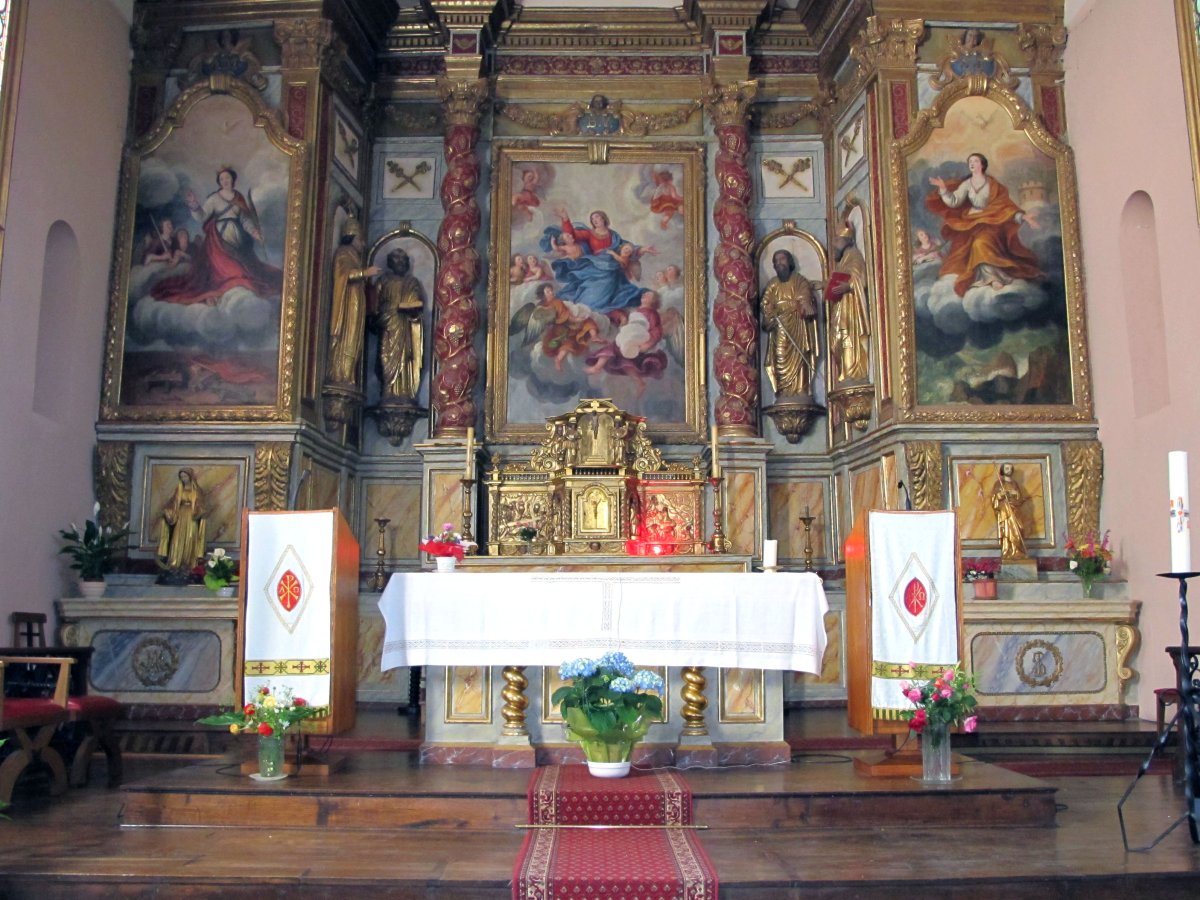 Santa Maria eliza Heletan, barrua