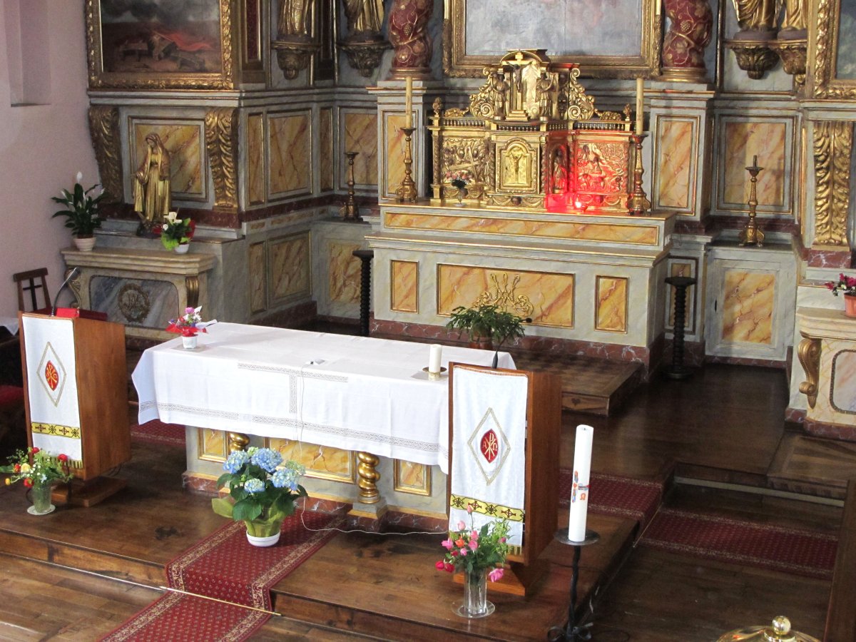 Santa Maria eliza Heletan, barrua