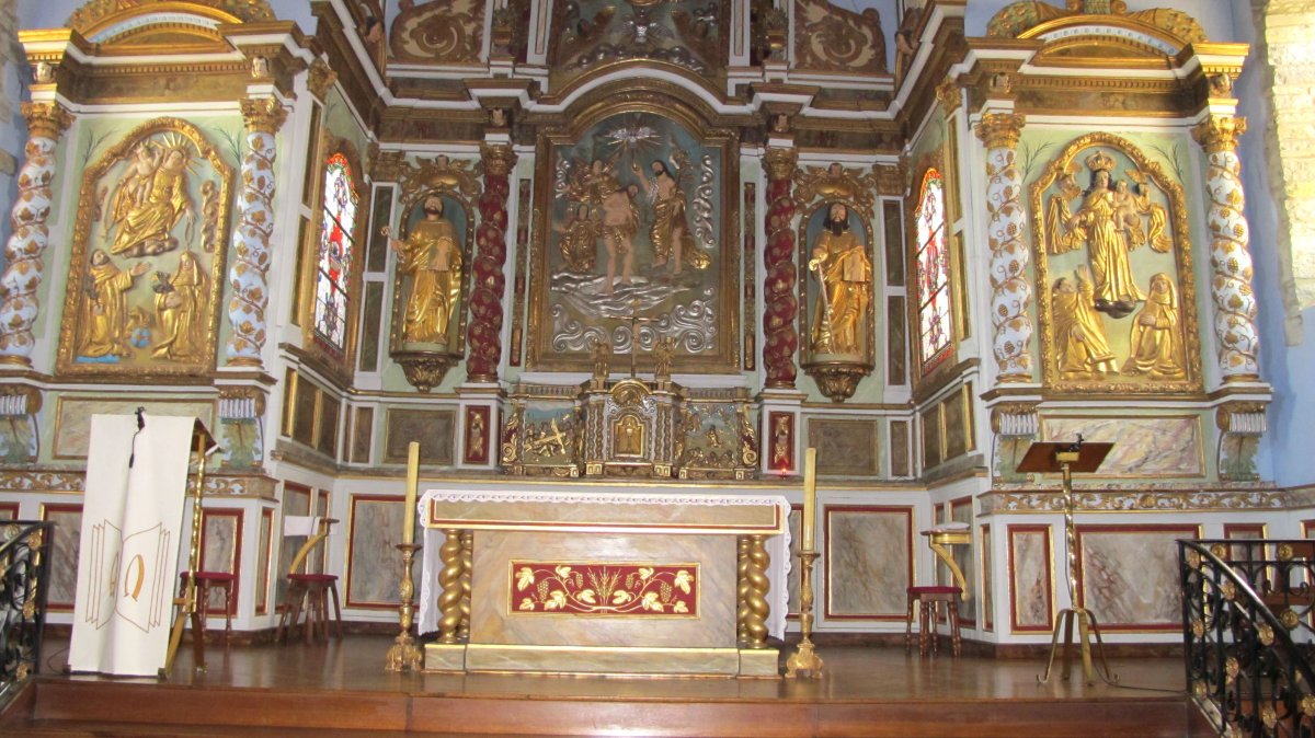 San Juan Bautista eliza, barrua