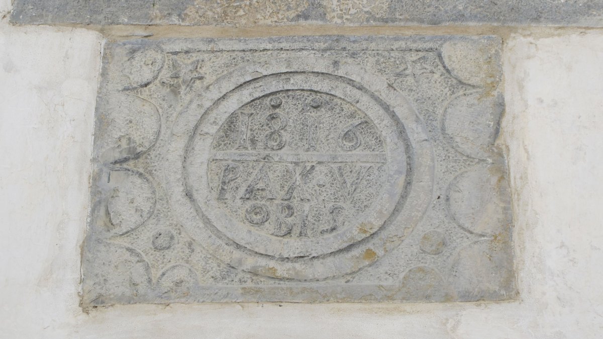 Izura-Asmeko etxe baten epigrafia