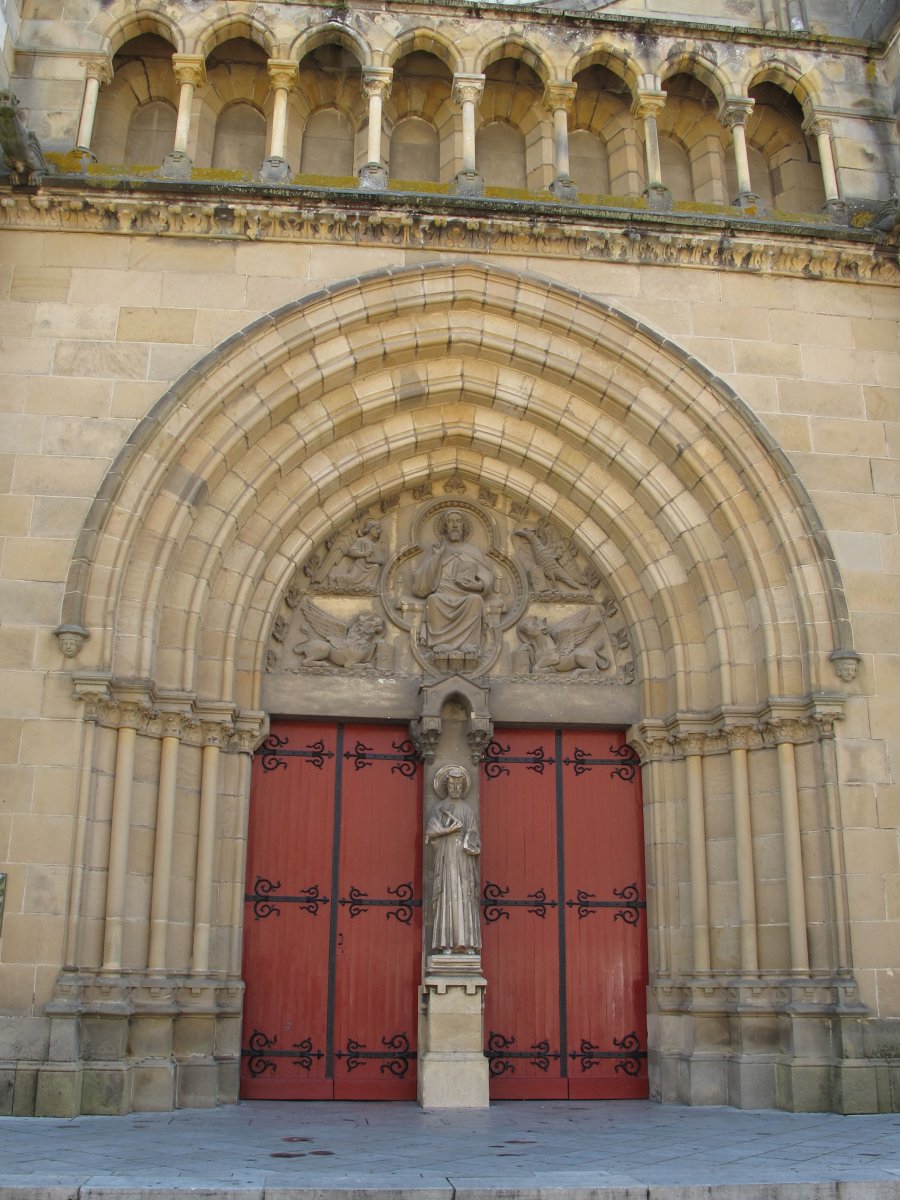 San Andres eliza, Baiona