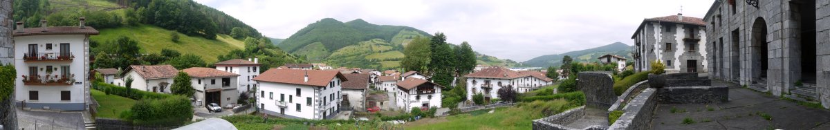 Leitzako ikuspegia San Migel elizaren ataritik