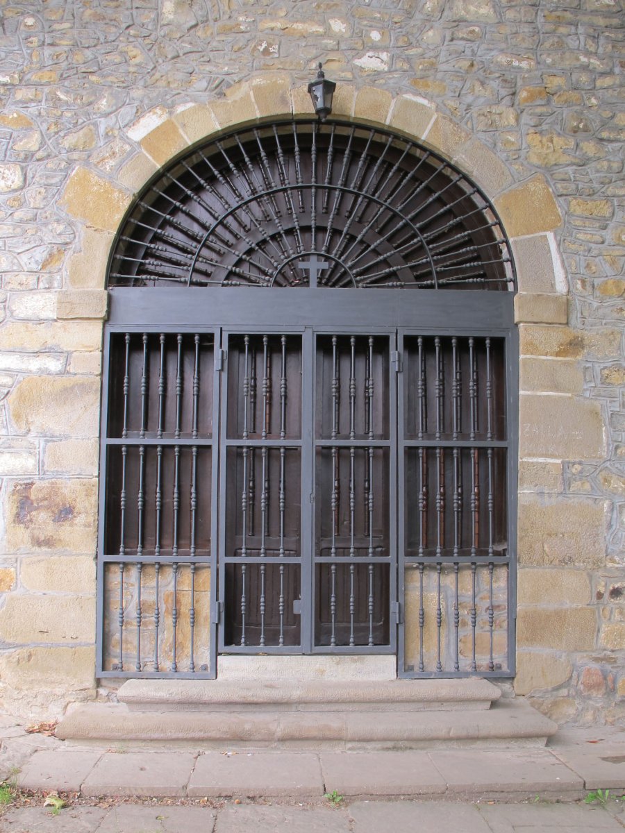 San Pantaleon ermita, Zalla