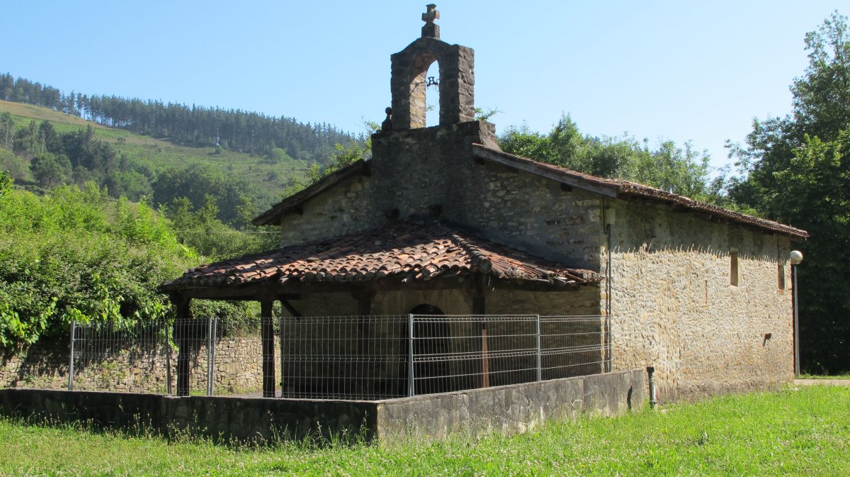 Santa Ana ermita Bolunburu auzoan, Zalla