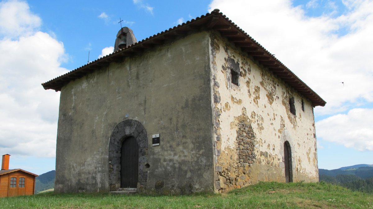 Etxarteko Kurutze Santua ermita, Etxebarria