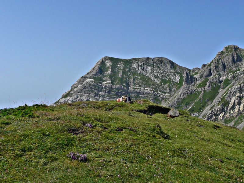 Tontorra. Atzean, Keleta