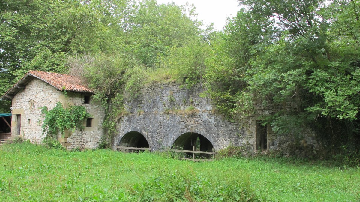 Urdanibia jauregia, Irun