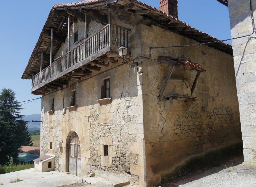 Herriko etxea, Etxarri