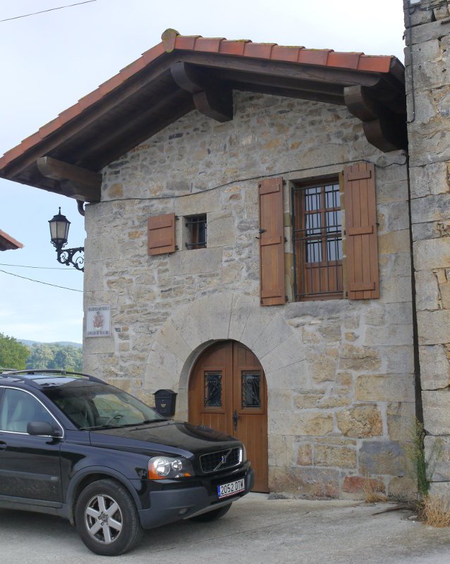 Kontzejuaren etxea, Mugiro