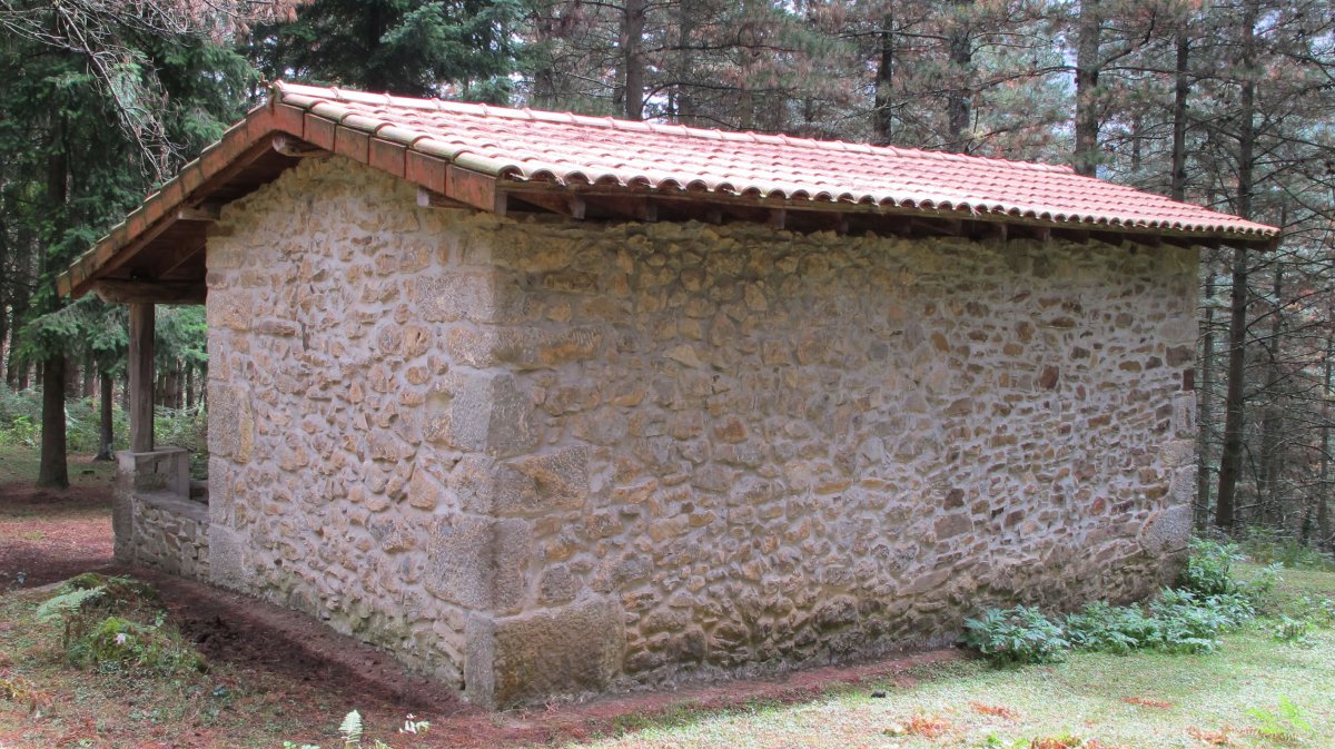 Aita Kurutzekoa ermita, Mañaria