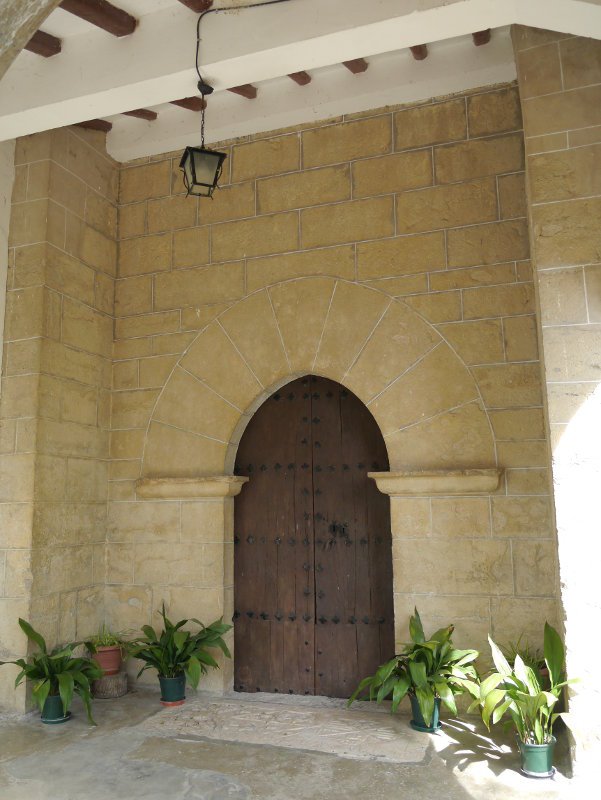 San Migel eliza, Egillor