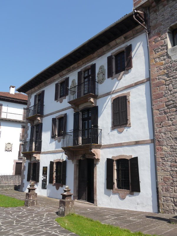 Jauregi jauregia, Irurita