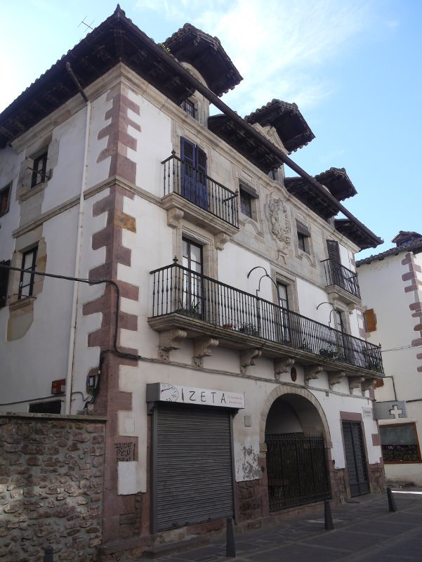 Arozarena jauregia, Elizondo