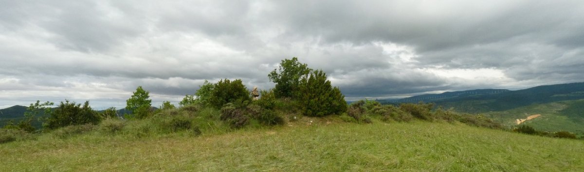 Santa Agedako gailurra