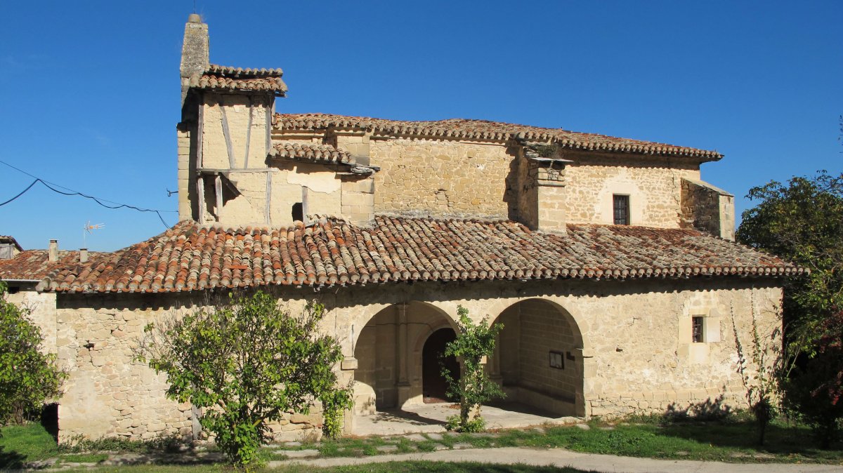 San Esteban eliza, San Esteban de Treviño