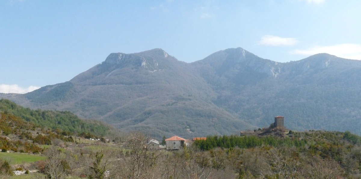 Urdirotz herria, Elke-Pausaran atzean