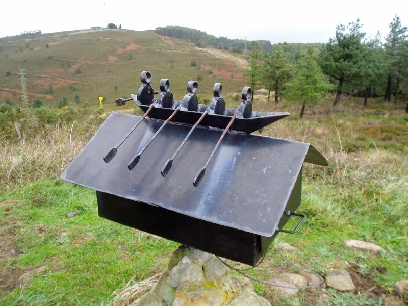 Burgoako txartelontzia