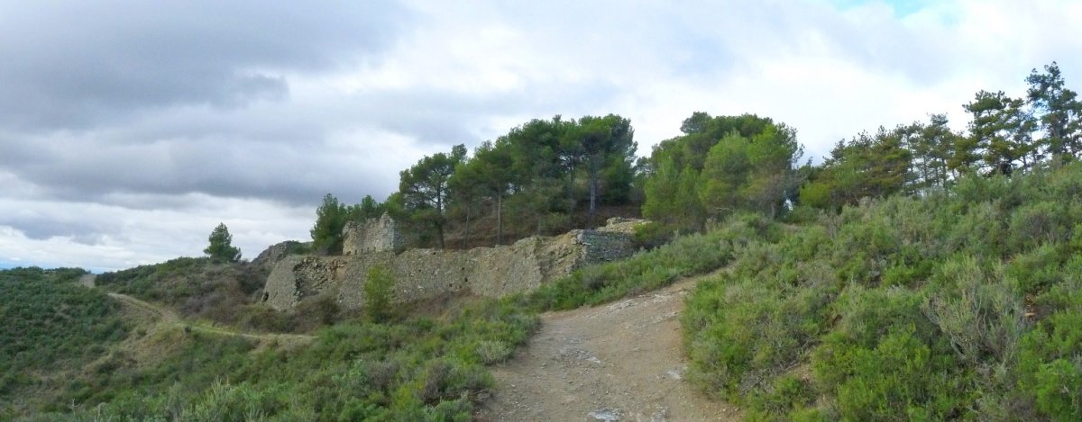 Argurutzeko gailurra, karlisten garaiko gotorlekuarekin