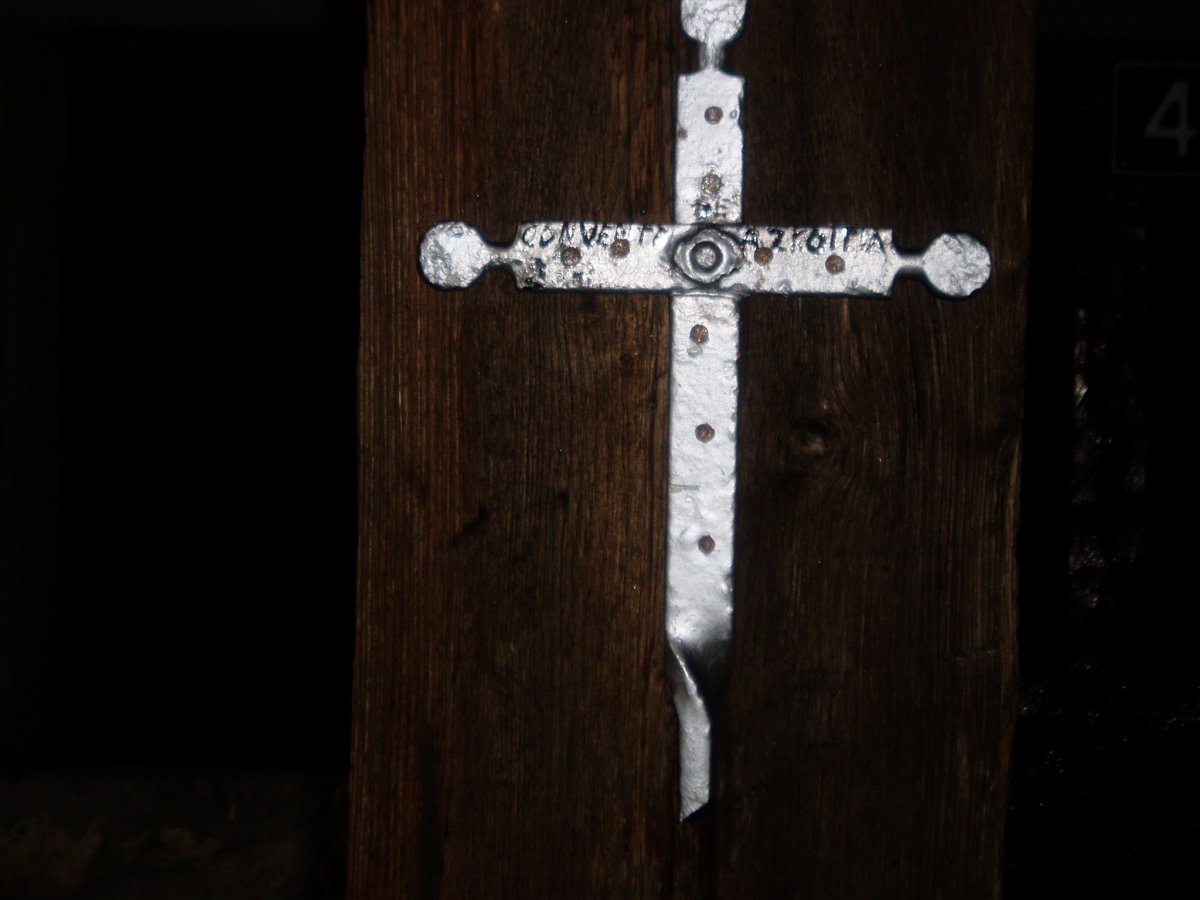 San Martin baselizako gurutzea