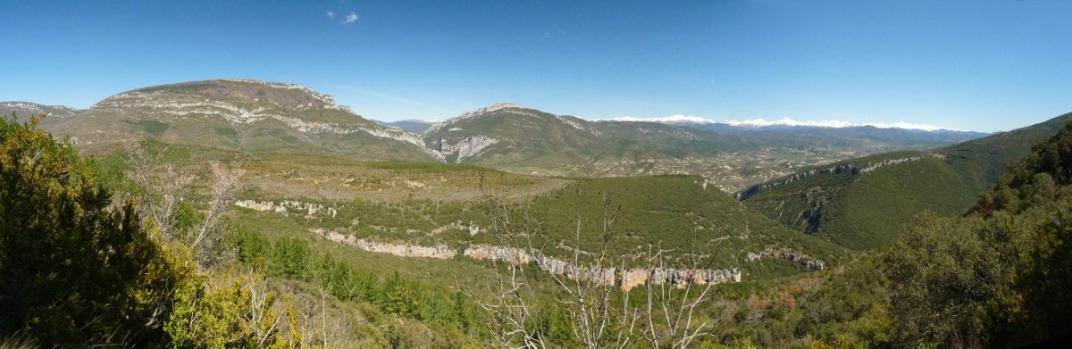 Borregil eta Virgen de Peña Siguesko Mugako gainaldetik