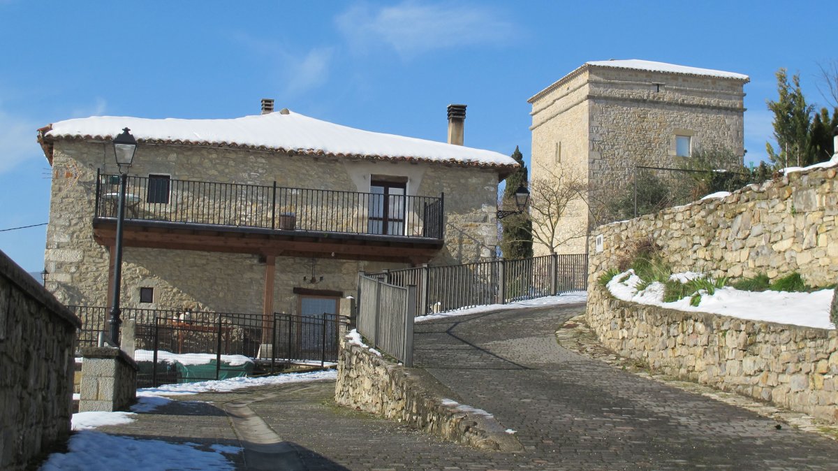 Etxea eta Dorretxea, Oltza