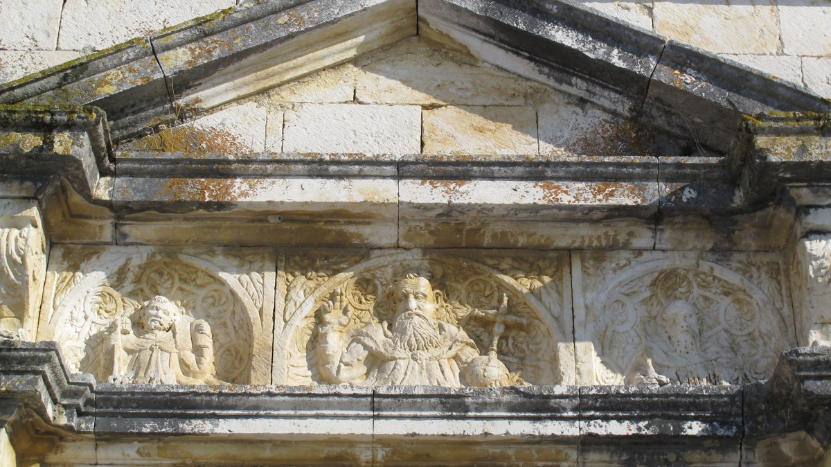 San Blas eliza, Oltza