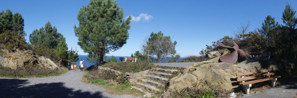 Atsedenlekua San Pedroko eskilaratan gora igota gero