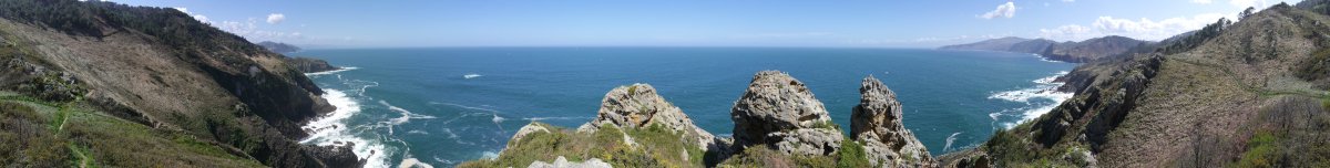 360ºko panoramika bidebazterreko haitz baten gainetik