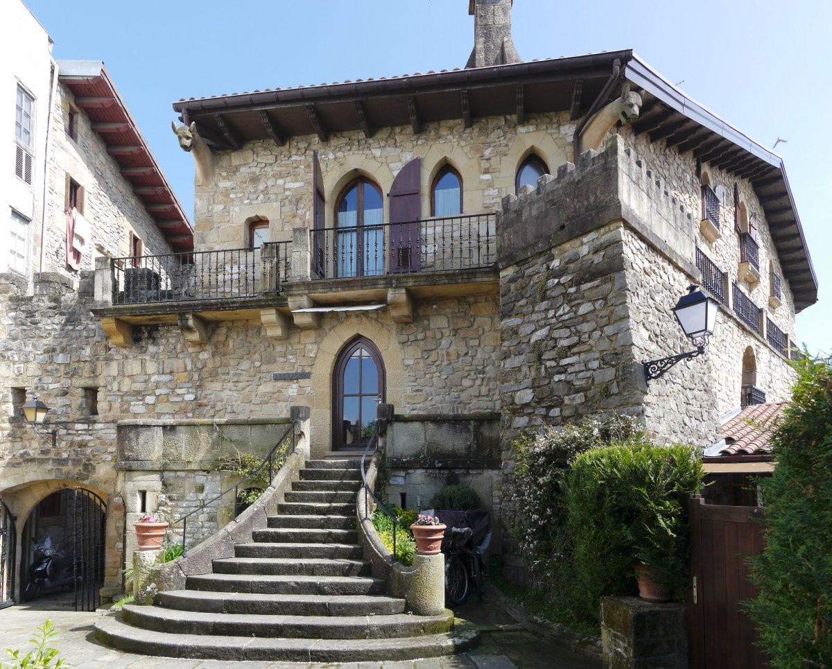 Etxebeste dorretxea, Hondarribia