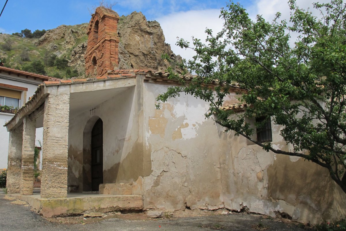 Santakrutz ermita, Faltzes