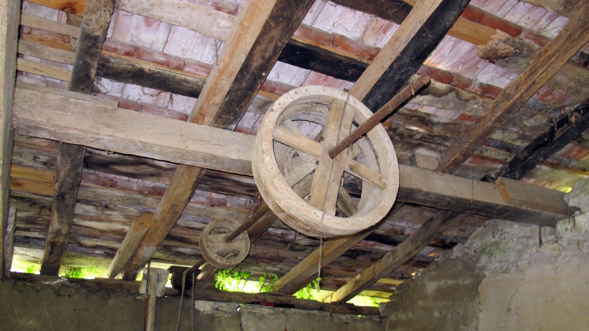 Moulin Roby errota, Bidaxune