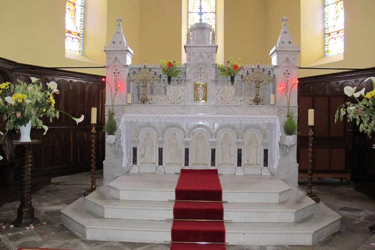 Saint Jacques eliza, Bidaxune