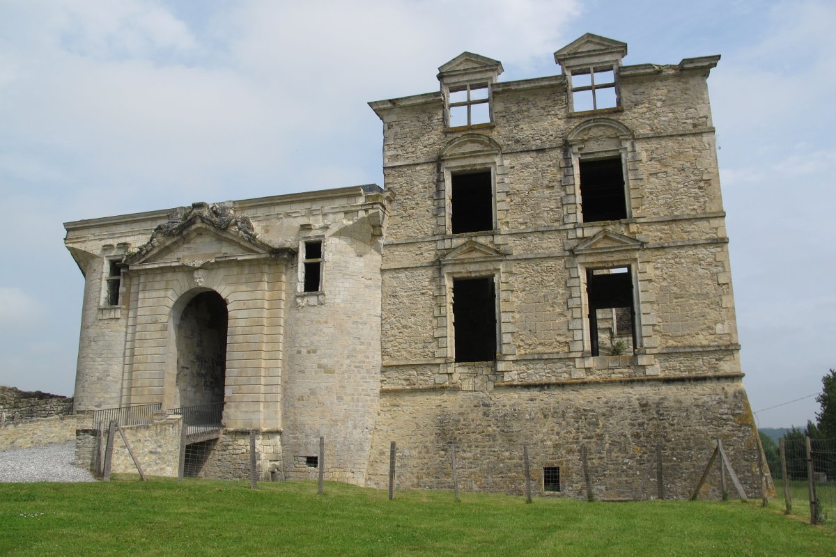 Gramont gaztelua, Bidaxune