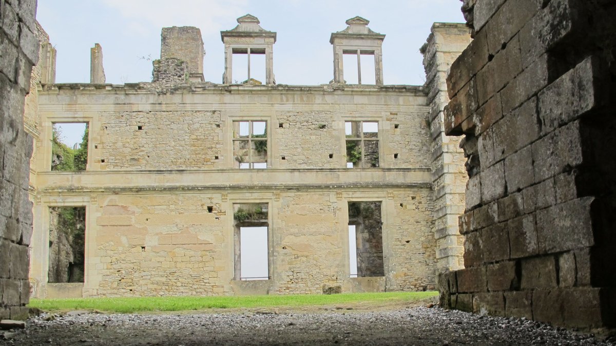 Gramont gaztelua, Bidaxune