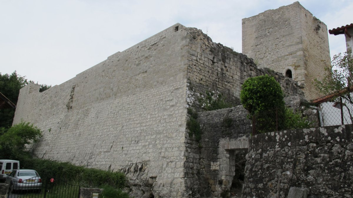 Gramont gaztelua, Gixune