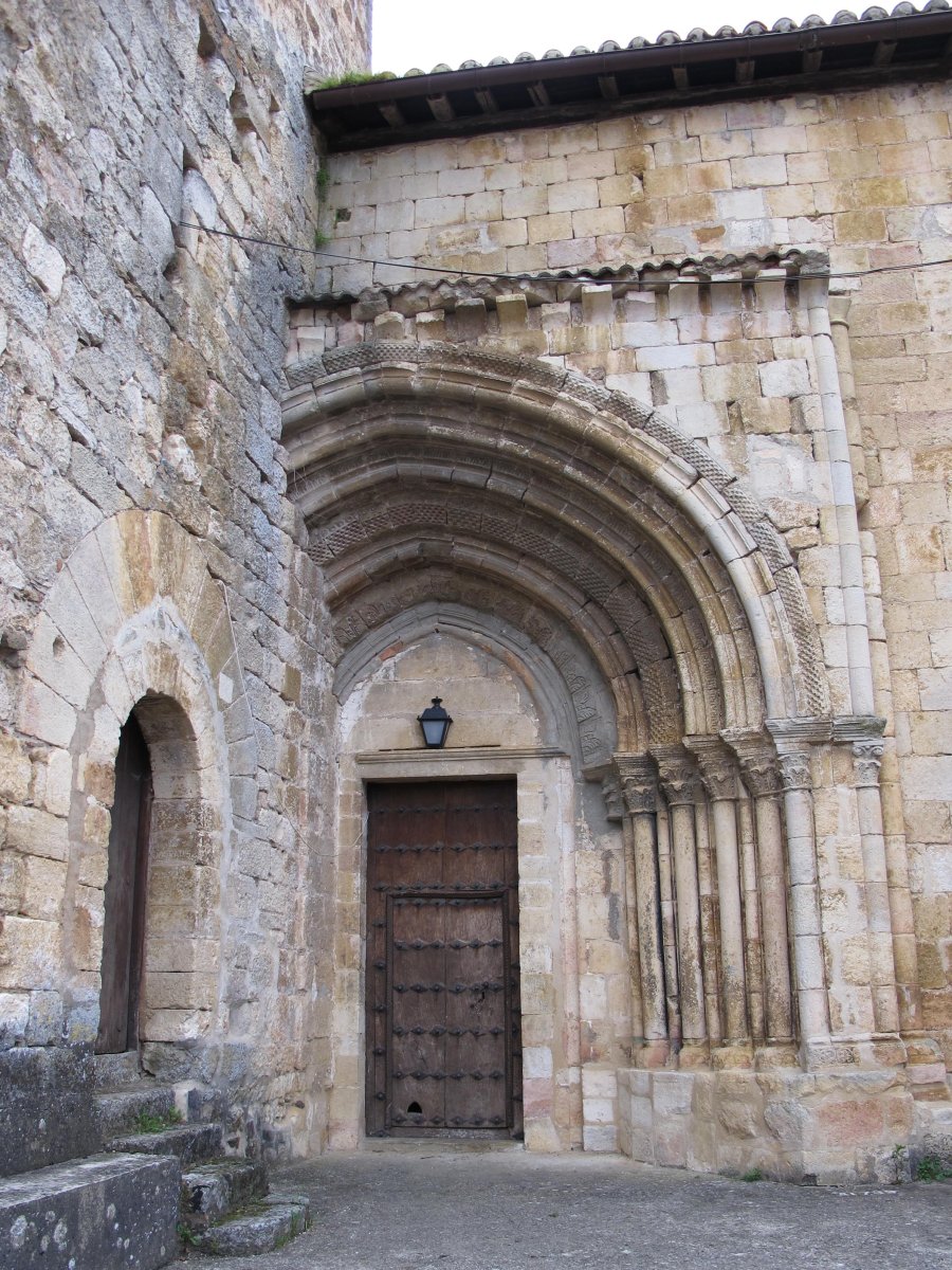 San Juan Bautista eliza, Obekuri