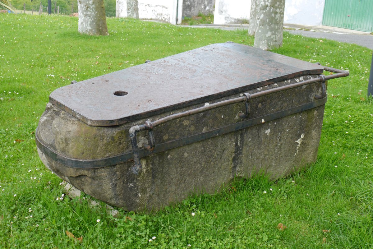 Dema harria, Aizarnazabal