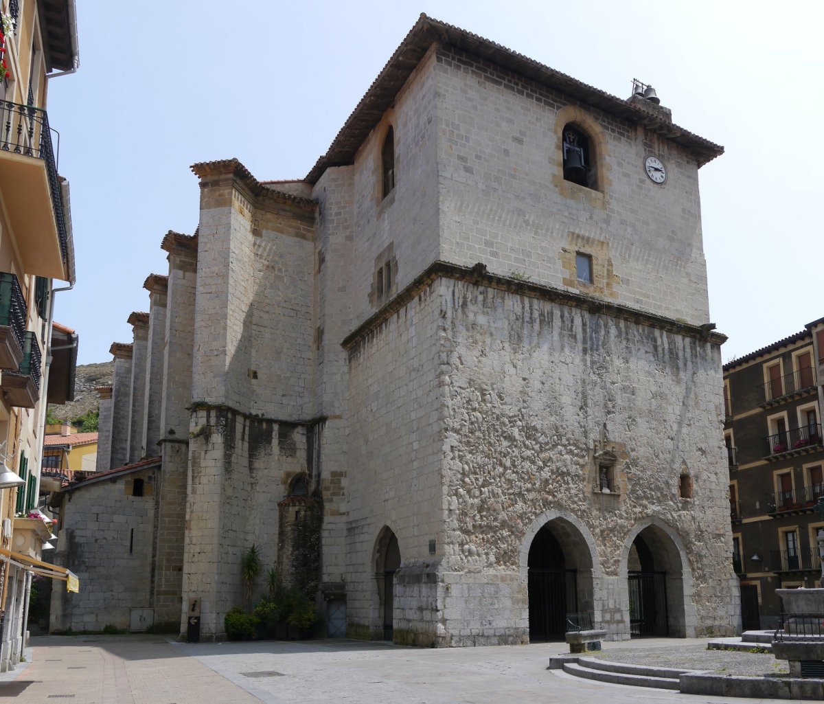 Andra Maria eliza, Deba