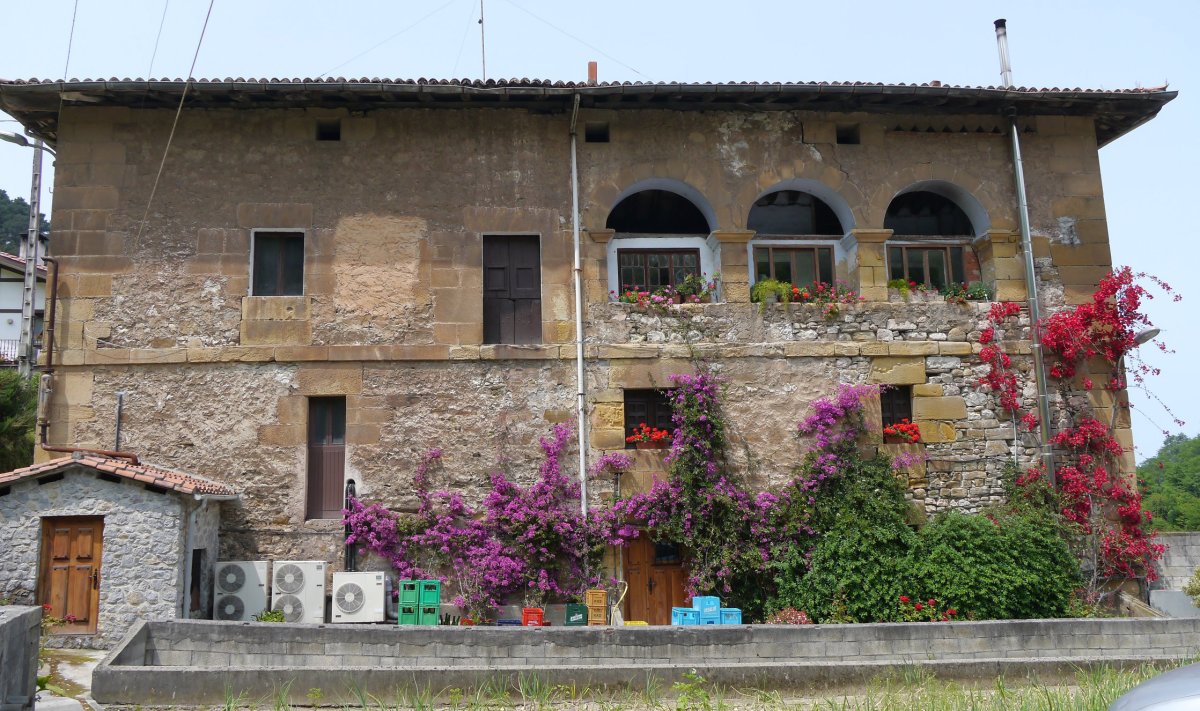 Bedua Haundi, Zestoa