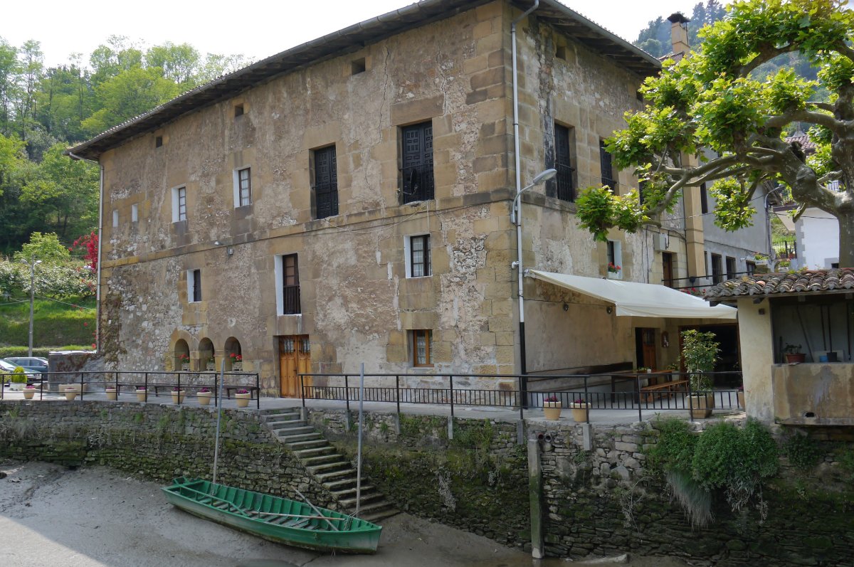 Bedua Haundi, Zestoa