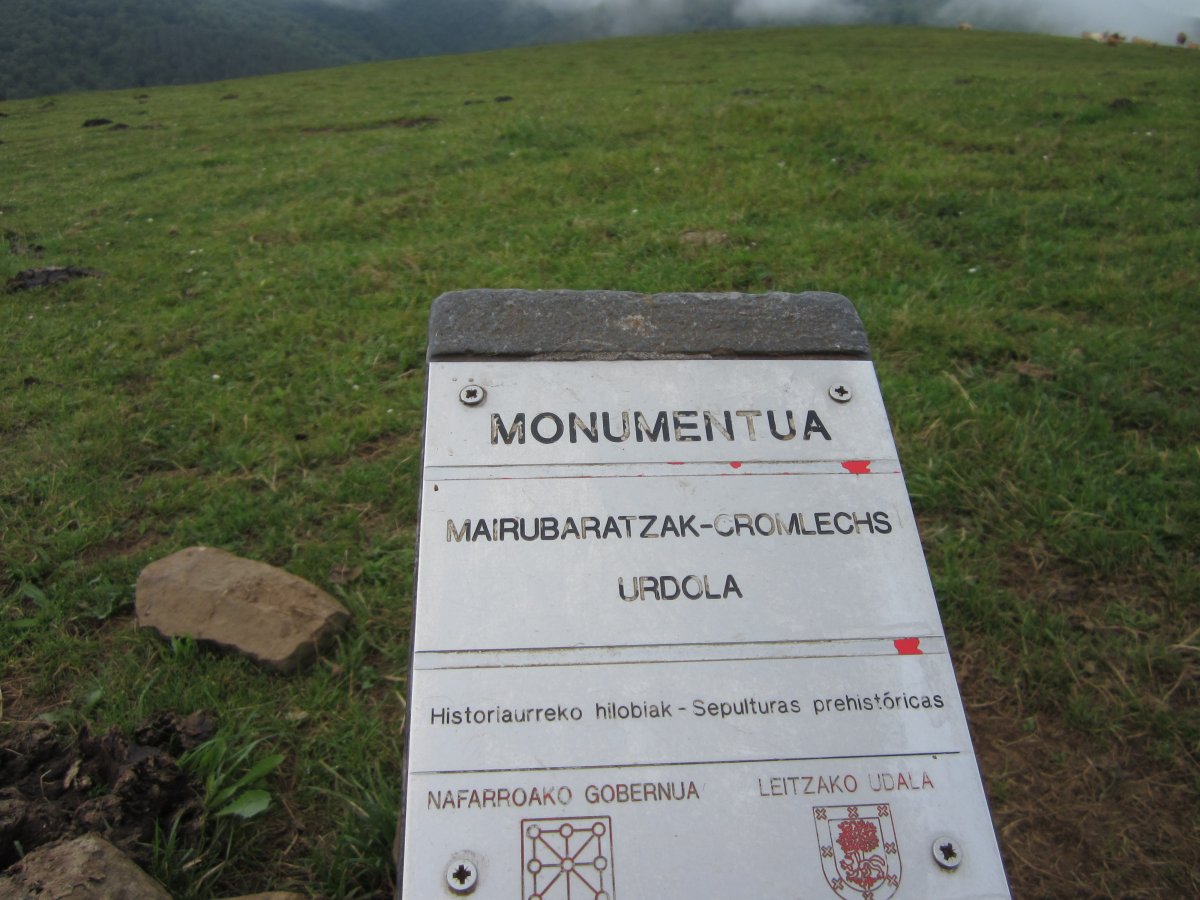 Cromlech Urdola Erdi    (07-2013)