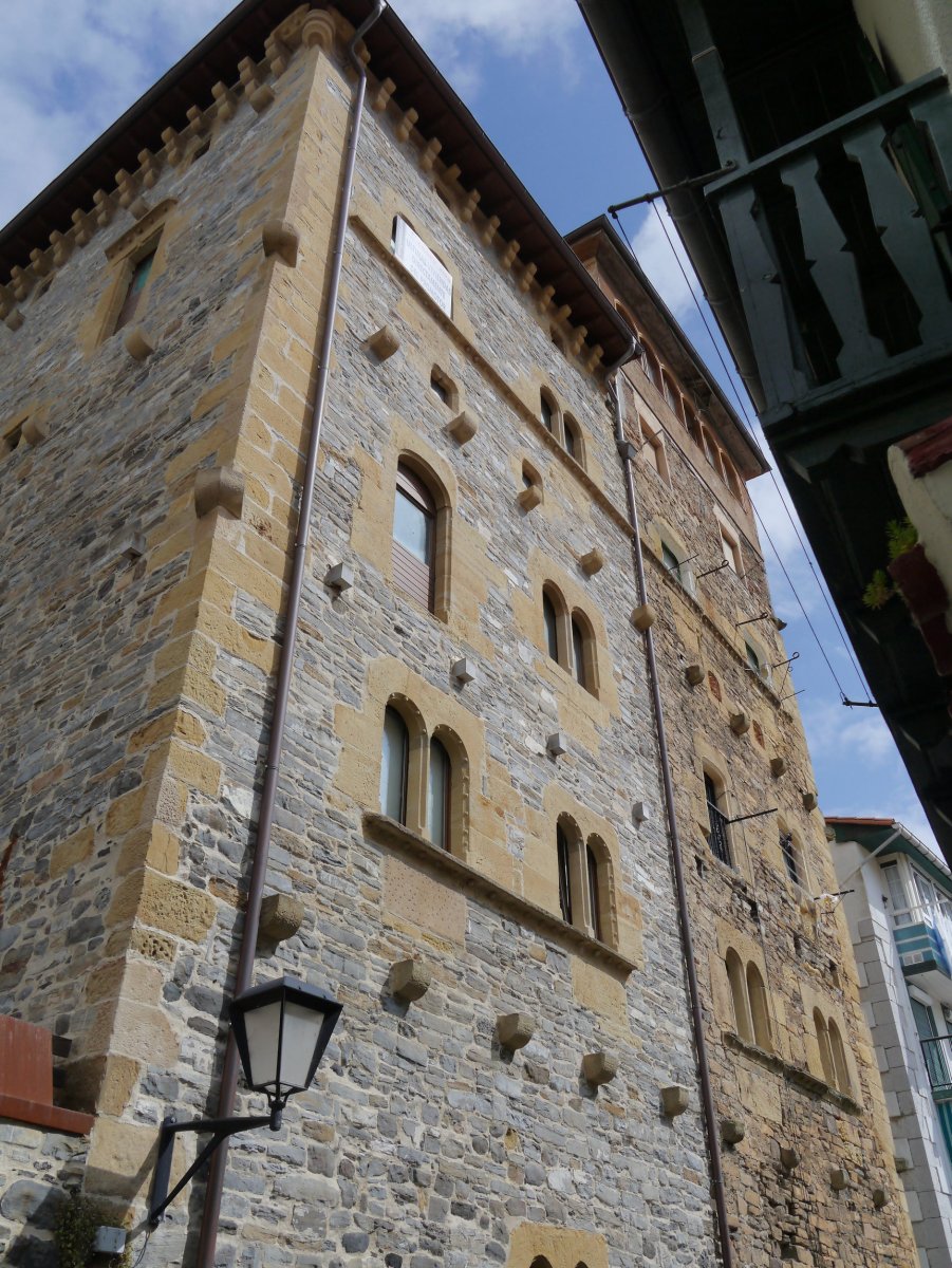 Berriatua dorretxea, Mutriku