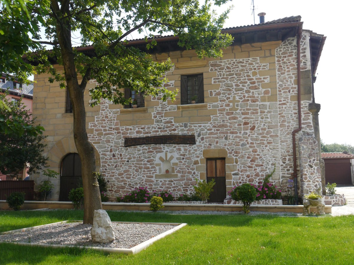 Intxaurrondo etxea, Donostia