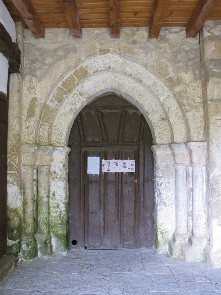 Santa Elena eliza, Lalastra